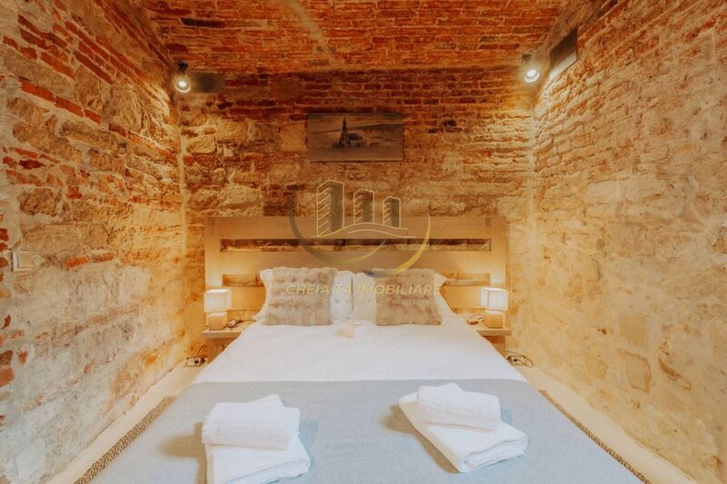 Apartament cu farmec istoric – 40 mp, parter, in centrul orasului